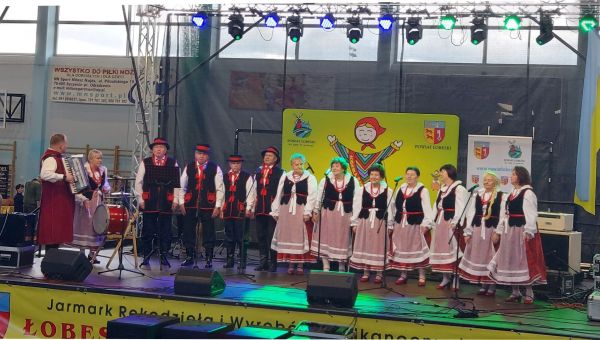 „ŁOBESKA BABA WIELKANOCNA” – Wesoła Ferajna na PODIUM!